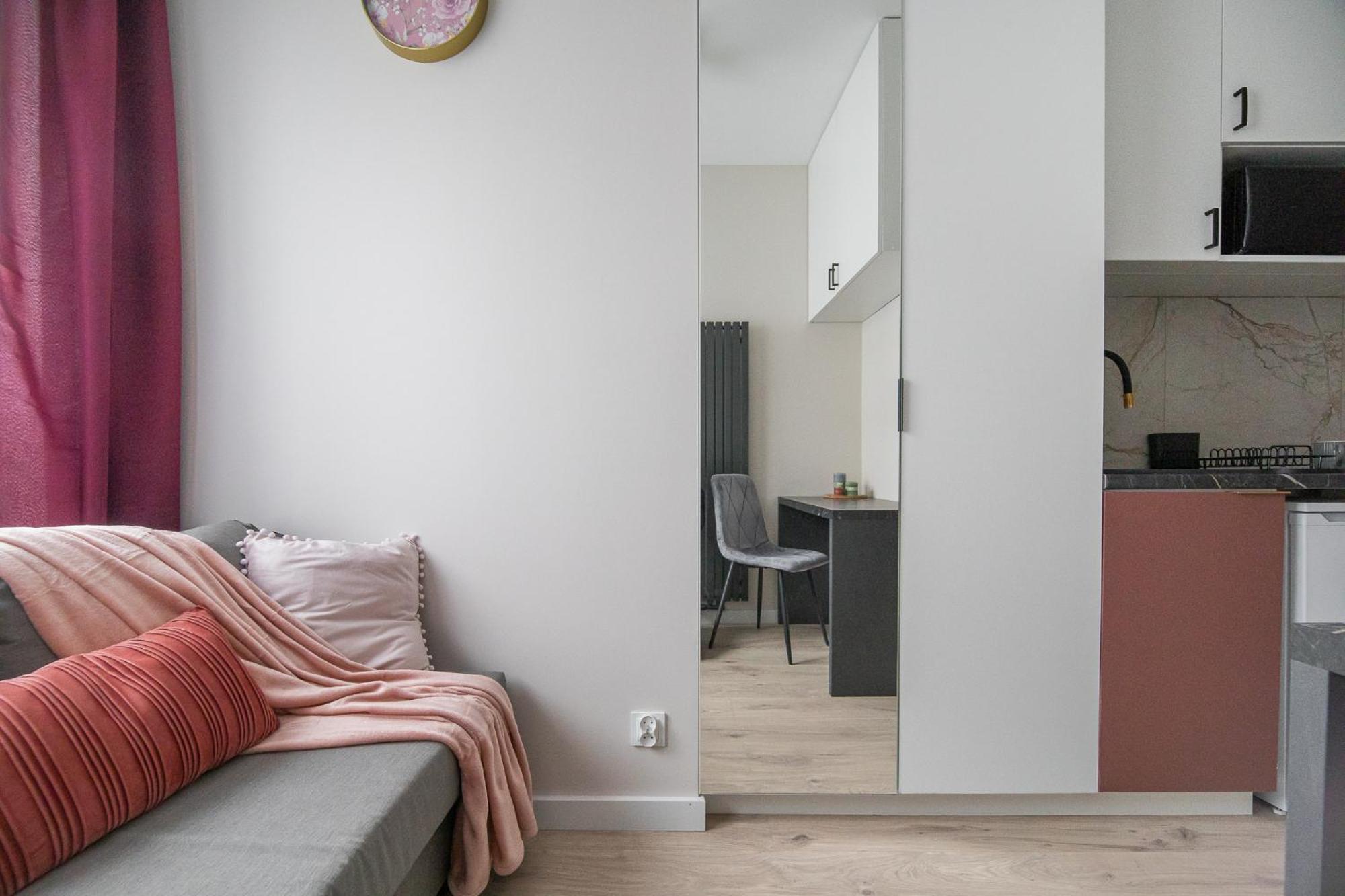 Ministudios Ursus Warszawa Eksteriør bilde